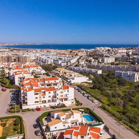 Vila - Pool & Garden Lagos