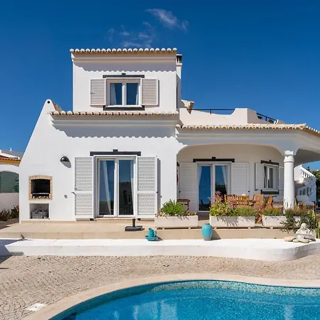 - Pool & Garden * Lagos