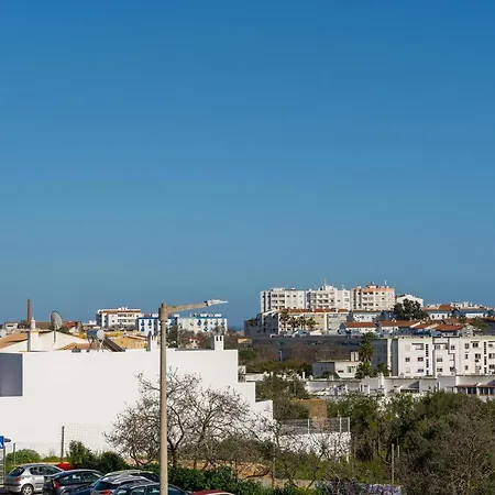 Villa - Pool & Garden Lagos