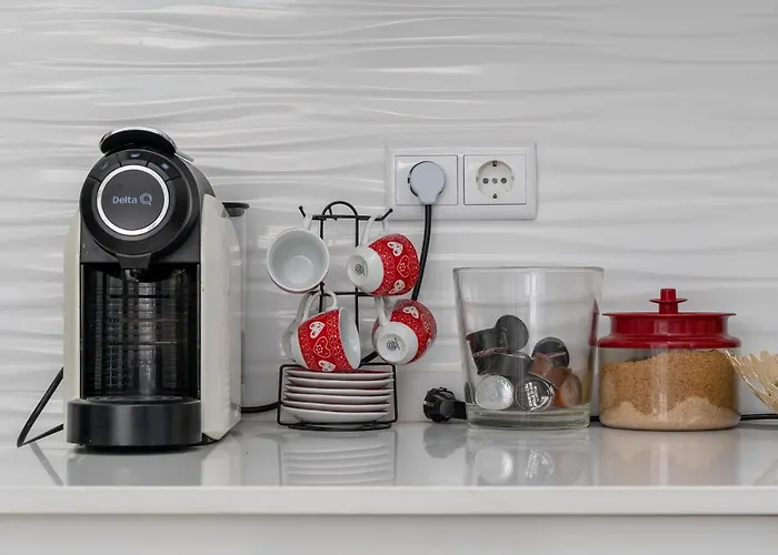 - Pool & Garden Villa *