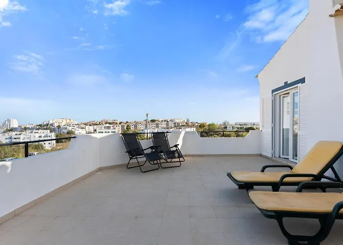 - Pool & Garden