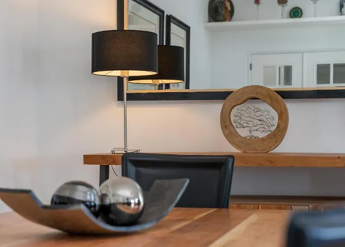 - Pool & Garden Villa