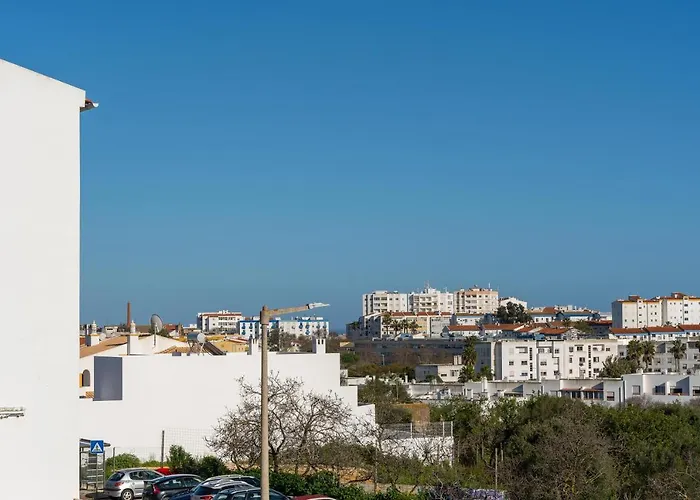 Villa - Pool & Garden Lagos