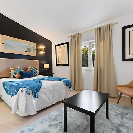 - Pool & Garden וילה לאגוּ‏ש